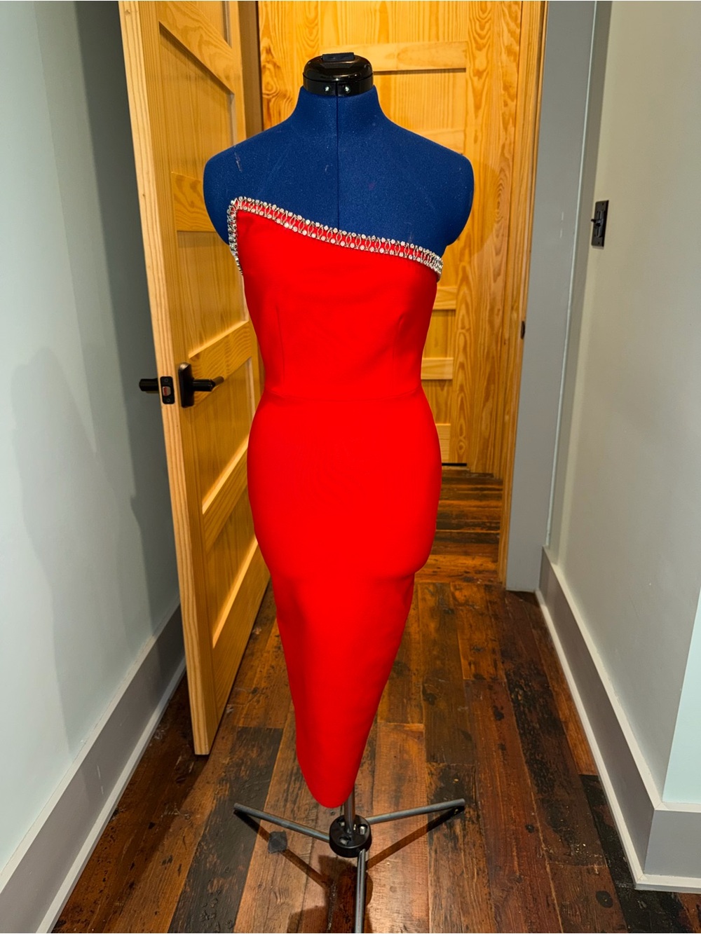 Embellished neckline bodycon midi dress